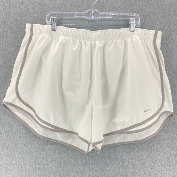 Nike Women White Dri-Fit Athletic Running Shorts Drawstring Lined Curvy 3X - Picture 1 of 6